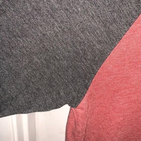 RVCA Mens M Graphic Hoodie Sweatshirt Red & Black - Picture 4 of 9